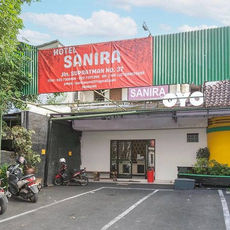 בנדונג Collection O Hotel Sanira מראה חיצוני תמונה